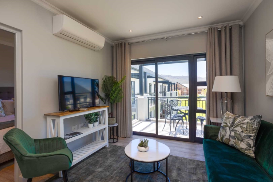 1 Bedroom Property for Sale in Val De Vie Estate Western Cape